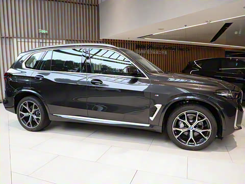 2023�� xDrive 30Li M�˶���װ