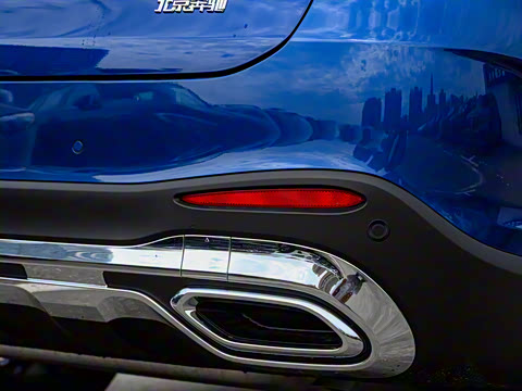 2025�� GLC 300 L 4MATIC ������ 7��