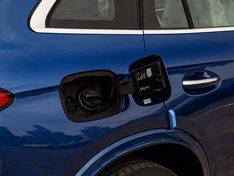 2025�� GLC 300 L 4MATIC ������ 7��