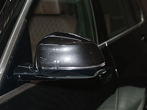 2024�� xDrive40i ������M�˶���װ