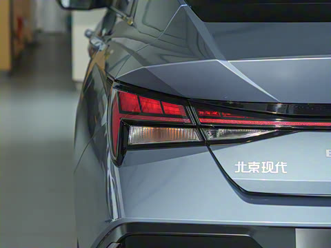 2023�� 1.5L CVT LUX����