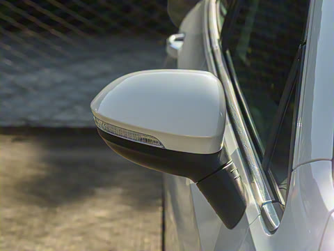 2025�� 300TSI R-Line