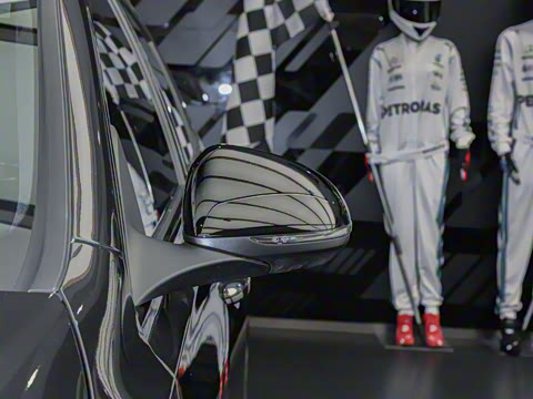 2025�� AMG C 43 4MATIC