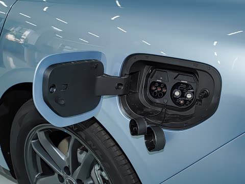 2025�� 555���˰�