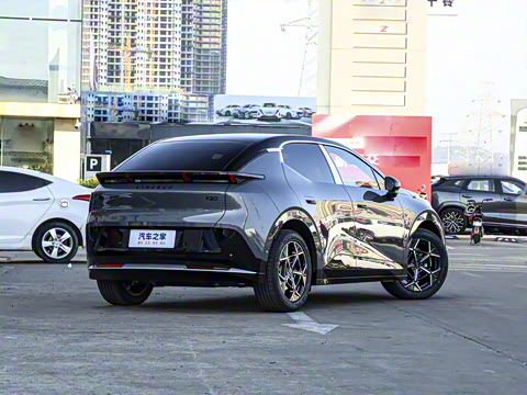 2025�� 530km ����Pro