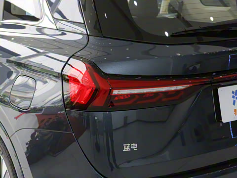 2025�� 165km ��������Pro 7��