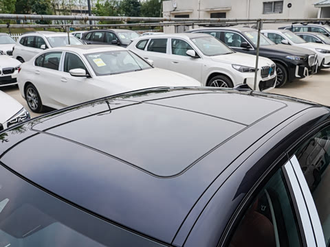 2025�� 330Li M�˶���ҹ��װ