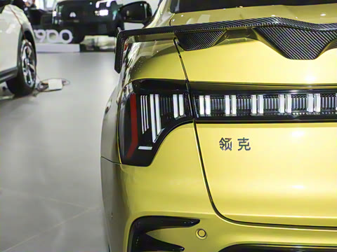 2025�� 03+ 2.0TD �Զ�Ԧ���