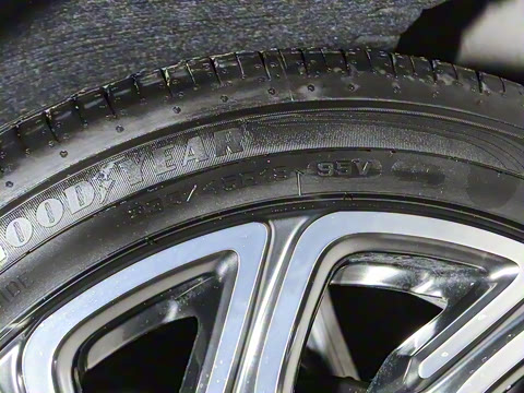 2025�� 2.0T ���ݰ�