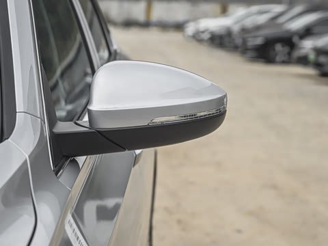 2025�� �Ŀ�� 300TSI DSG��Խ��