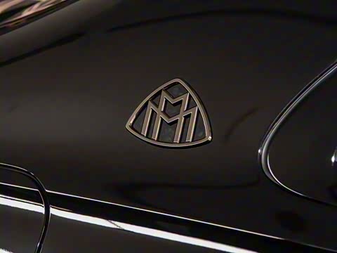 2025�� �Ŀ� S 680 4MATIC ��ҹ��