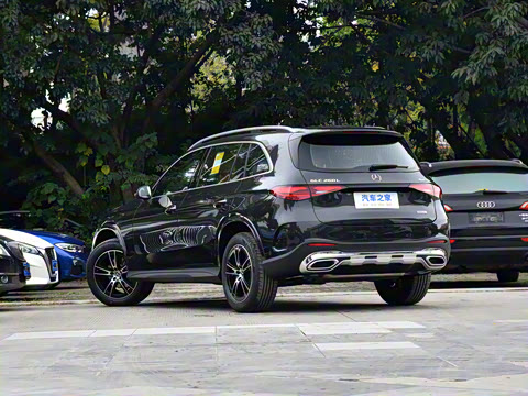 2025�� GLC 260 L 4MATIC ������