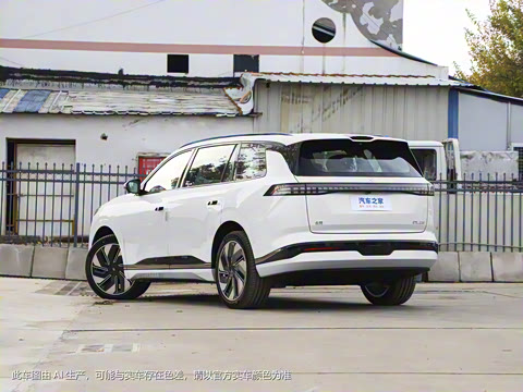 2025�� 636Ultra����� 5��