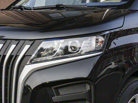 2025�� 2.0L �ֶ���������� 7��