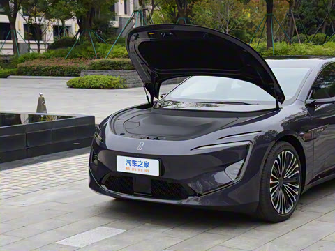 2025�� Ultra���̰�