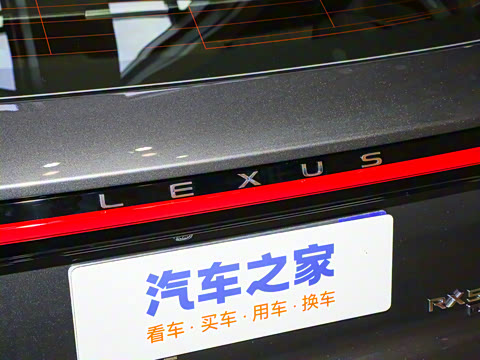 2025�� 500h ����F SPORT Performance