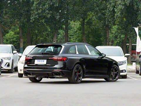 2024��  RS4 Avant ȼ���