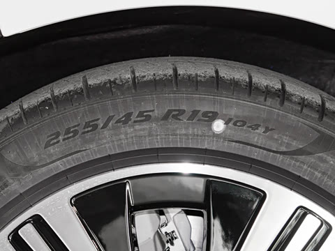 2025�� 500 4MATIC ������