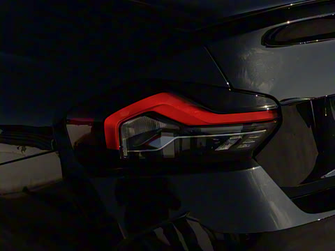 2025�� 225i M�˶���ҹ��װ