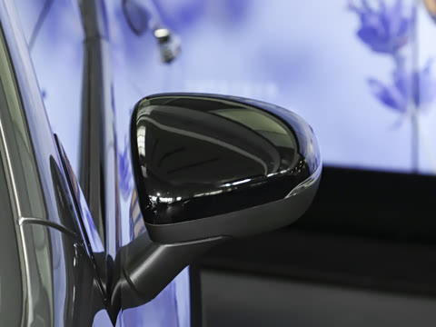 2025�� CLA 260 4MATIC