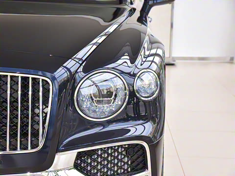 2024�� V8 Edition 8