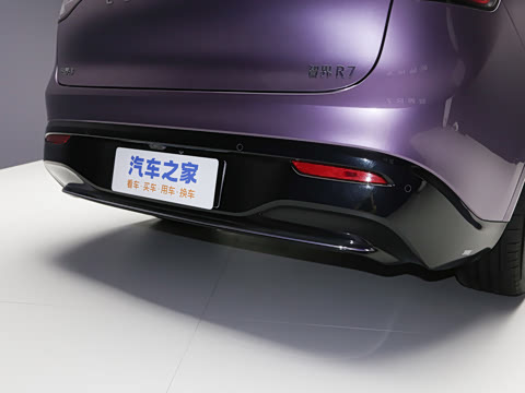 2024�� ���� 736km UItra