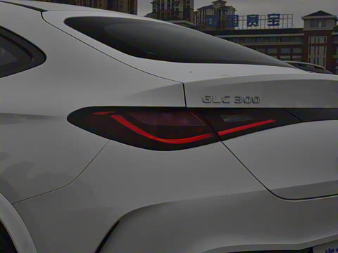 2025�� �Ŀ� GLC 300 4MATIC ����SUV