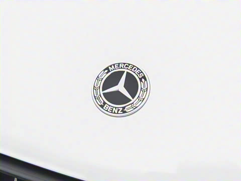 2025�� �Ŀ� GLC 300 4MATIC ����SUV