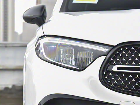 2025�� �Ŀ� GLC 300 4MATIC ����SUV