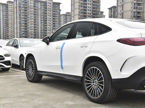 2025�� �Ŀ� GLC 300 4MATIC ����SUV