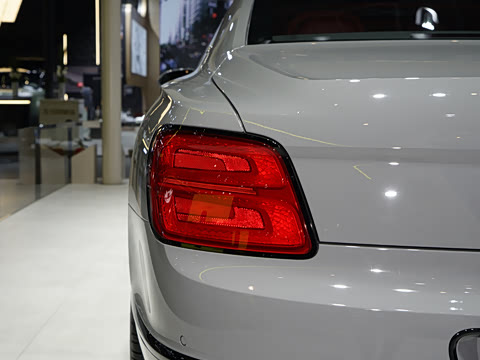 2024�� V8 Edition 8