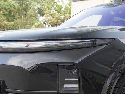 2025�� Ultra ���ܻ��°�