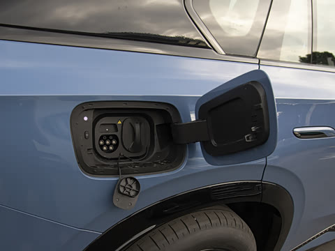 2025�� 730 Max������