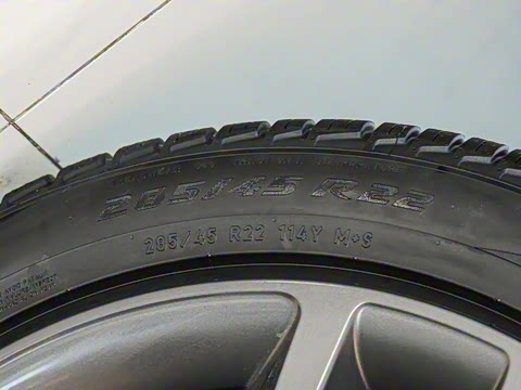 2025�� 400PS Dynamic SE