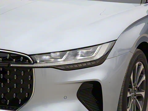 2025�� 2.0T ���а�