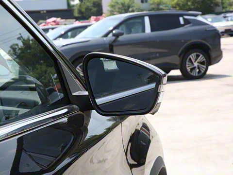 2025�� 400T ���������