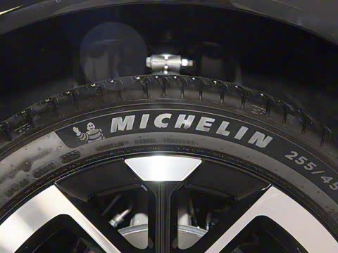 2025�� 702 �������� Ultra