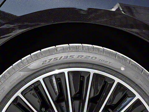 2025�� E 300 L ����˶���