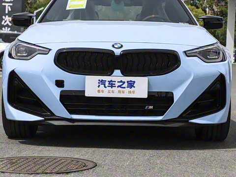 2025�� M240i xDrive