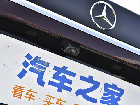 2025�� E 300 L ������