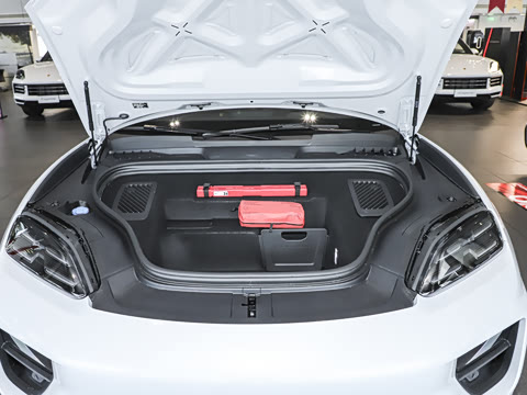 2024�� Macan ��������