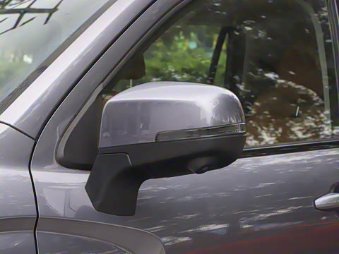 2025�� 2.0T�Զ�������Ӣ�� ����