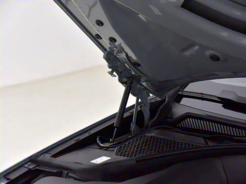 2025�� eDrive 40 L ��ҹ�˶���װ