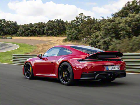 2025�� Carrera 4 GTS 3.6T