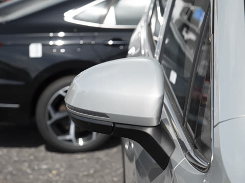 2024�� 380TSI ��۰�