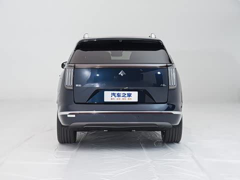 2025�� 700 Ultra�������������״��