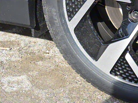 2024�� E ������