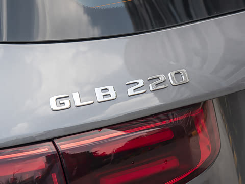 2025�� GLB 220 ʱ����