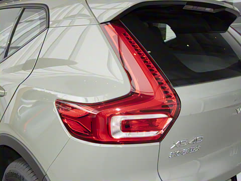 2025�� B3 ��Զ�˶���