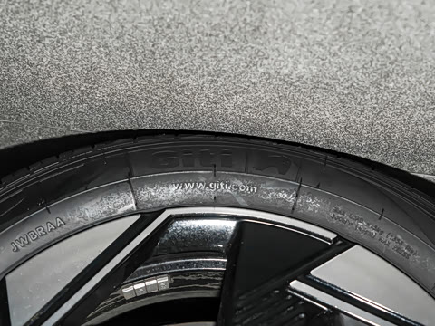 2023�� R500 �������а�